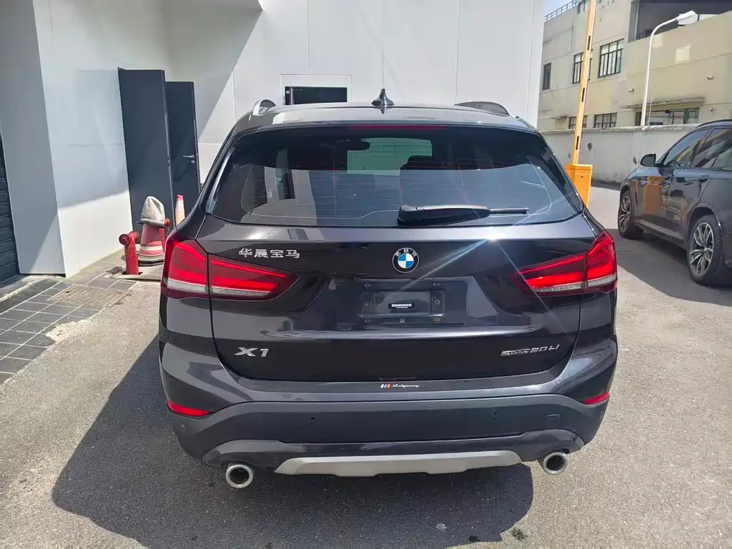 BMW X1 2022 sDrive20Li Fashion Model купить на сайте DeffCars