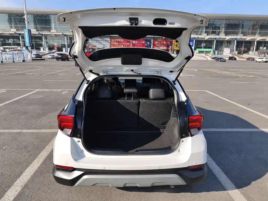 YARiS L Zhixuan 2022 Zhixuan X 1.5L CVT luxury PLUS version купить на сайте DeffCars