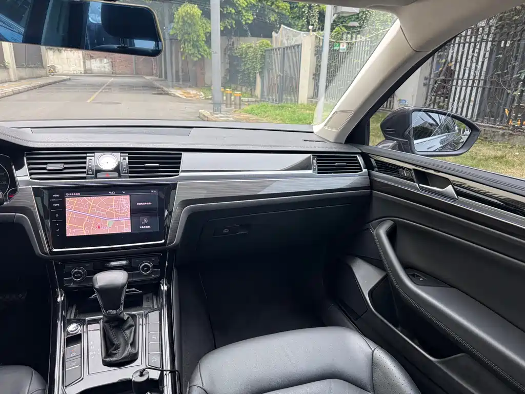 Huiang 2018 facelift 380TSI two-wheel drive business version купить на сайте DeffCars