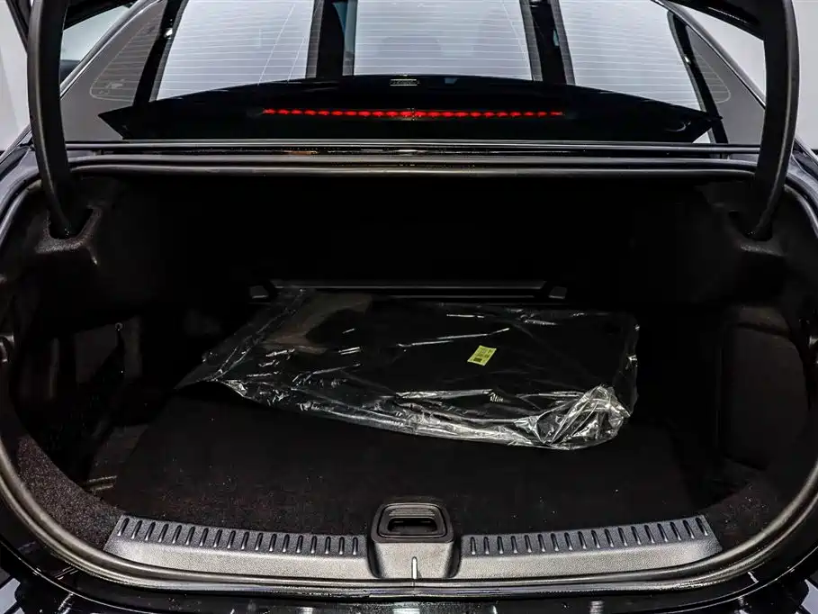 Mercedes-Benz E-Class 2025 facelift E 300 L luxury model купить на сайте DeffCars