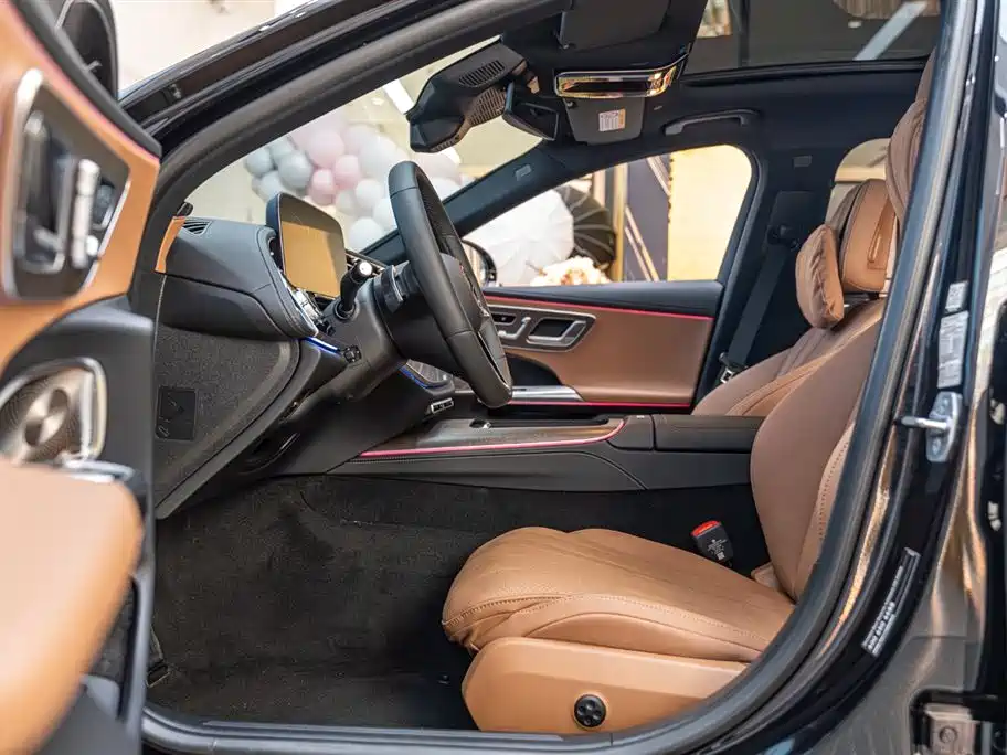 Mercedes-Benz E-Class 2025 E 300 L Luxury Model купить на сайте DeffCars