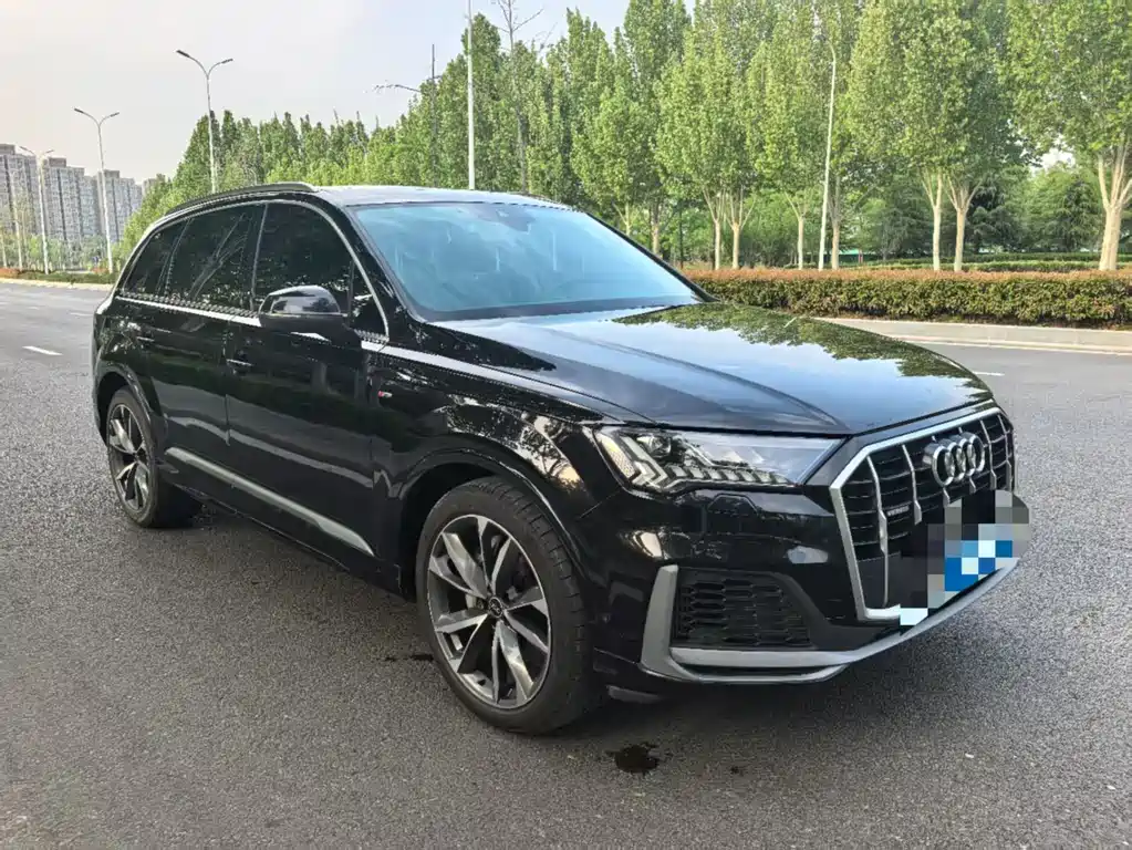 Audi Q7 2022 55 TFSI quattro S line sports купить на сайте DeffCars