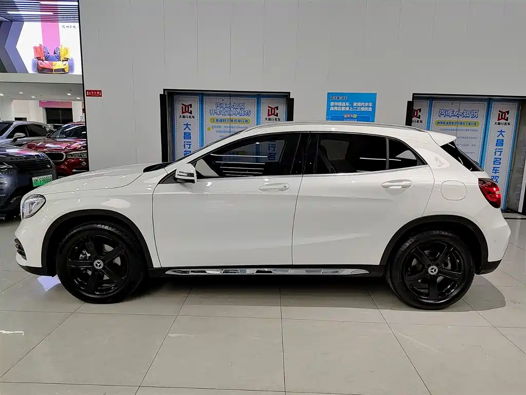 Mercedes-Benz GLA 2019 GLA 200 Fashion Model купить на сайте DeffCars