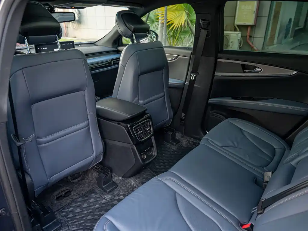 Voyager 2021 2.0T four-wheel drive exclusive edition купить на сайте DeffCars