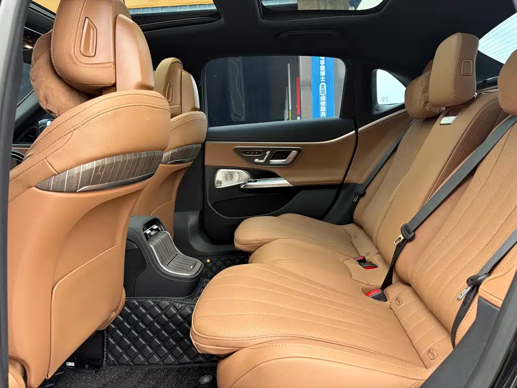 Mercedes-Benz E-Class 2026 E 300 L Luxury Model купить на сайте DeffCars