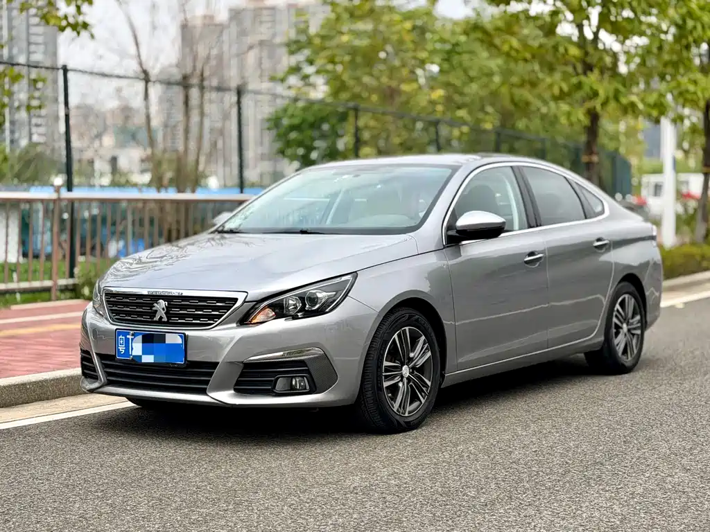 Peugeot 308 2016 230THP Automatic Deluxe Edition купить на сайте DeffCars