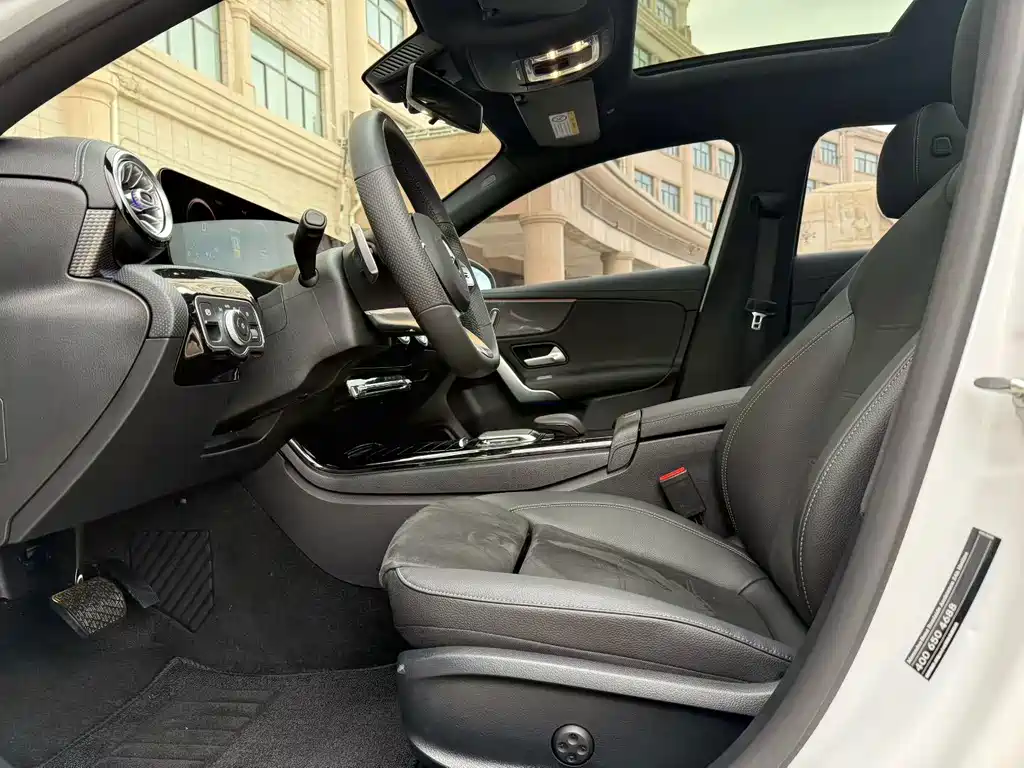 Mercedes-Benz A-Class 2021 A 200 L Sports Sedan Fashionable купить на сайте DeffCars