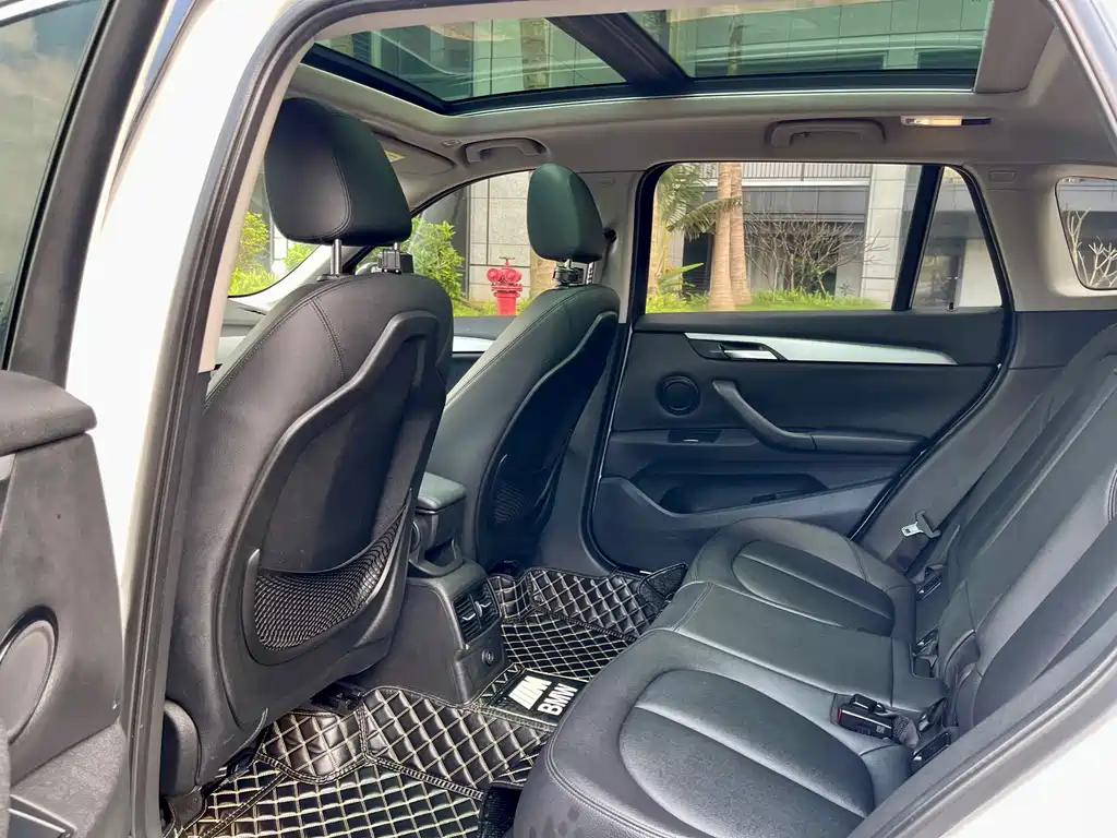 BMW X1 2018 sDrive20Li Leading Model купить на сайте DeffCars