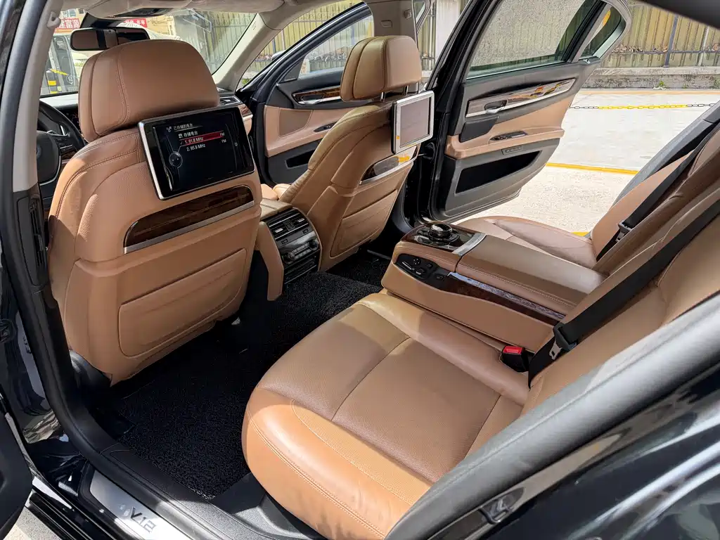 BMW 7 Series 2013 760Li купить на сайте DeffCars
