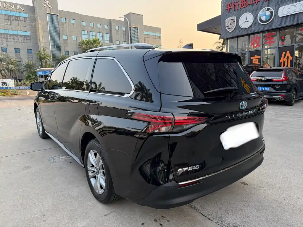 SIENNA 2023 2.5L Hybrid Comfort Edition купить на сайте DeffCars