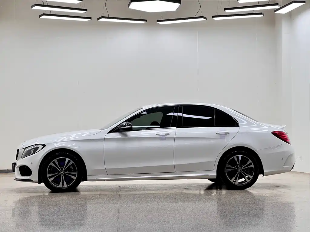 Mercedes-Benz C-Class 2018 C 200 Sports Edition купить на сайте DeffCars