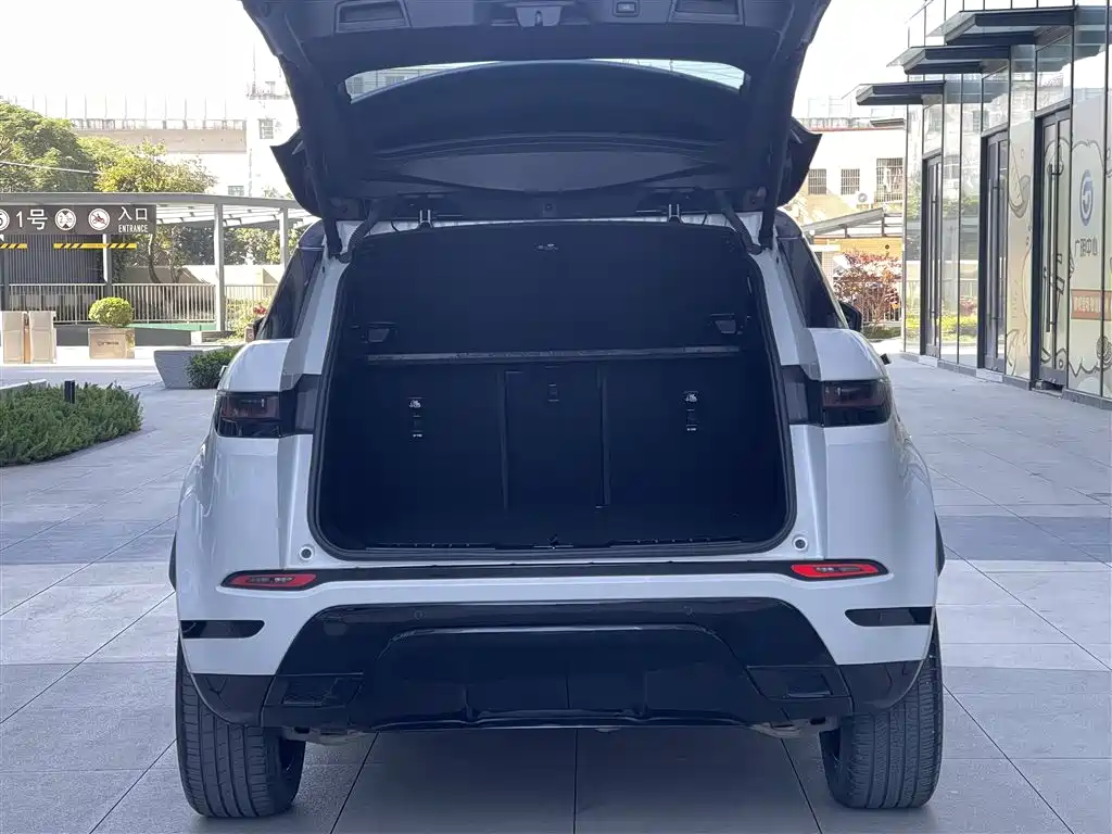 Range Rover Evoque 2020 249PS R-DYNAMIC S first sports customized version купить на сайте DeffCars