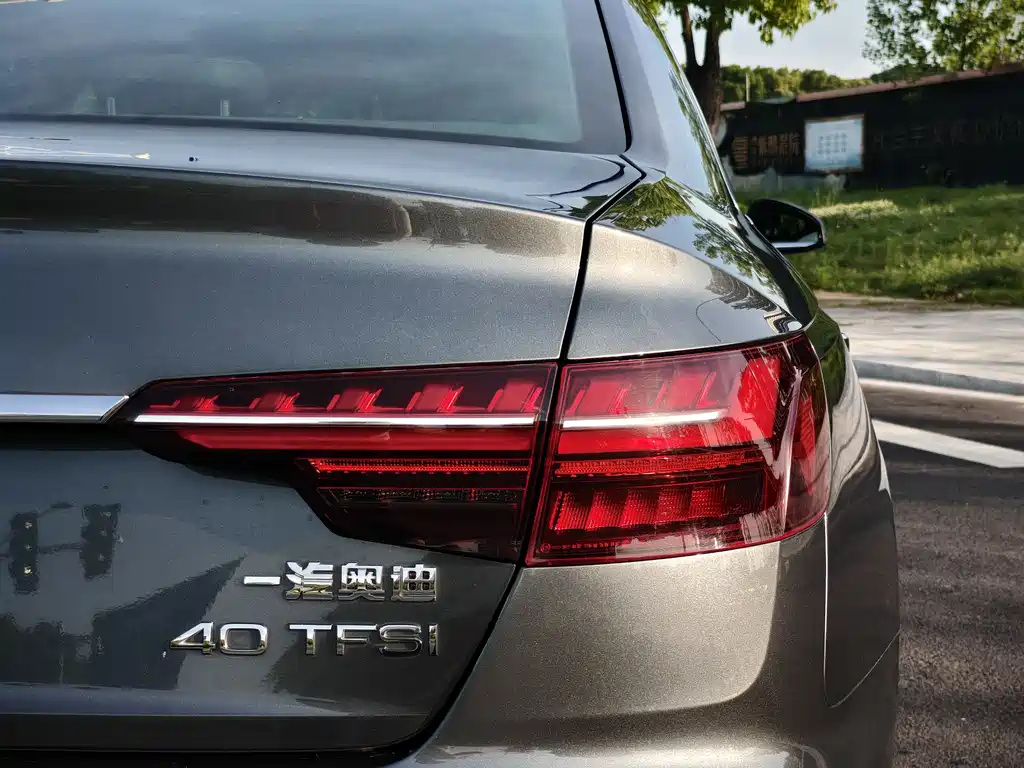 Audi A4L 2020 40 TFSI Fashionable and Elegant купить на сайте DeffCars