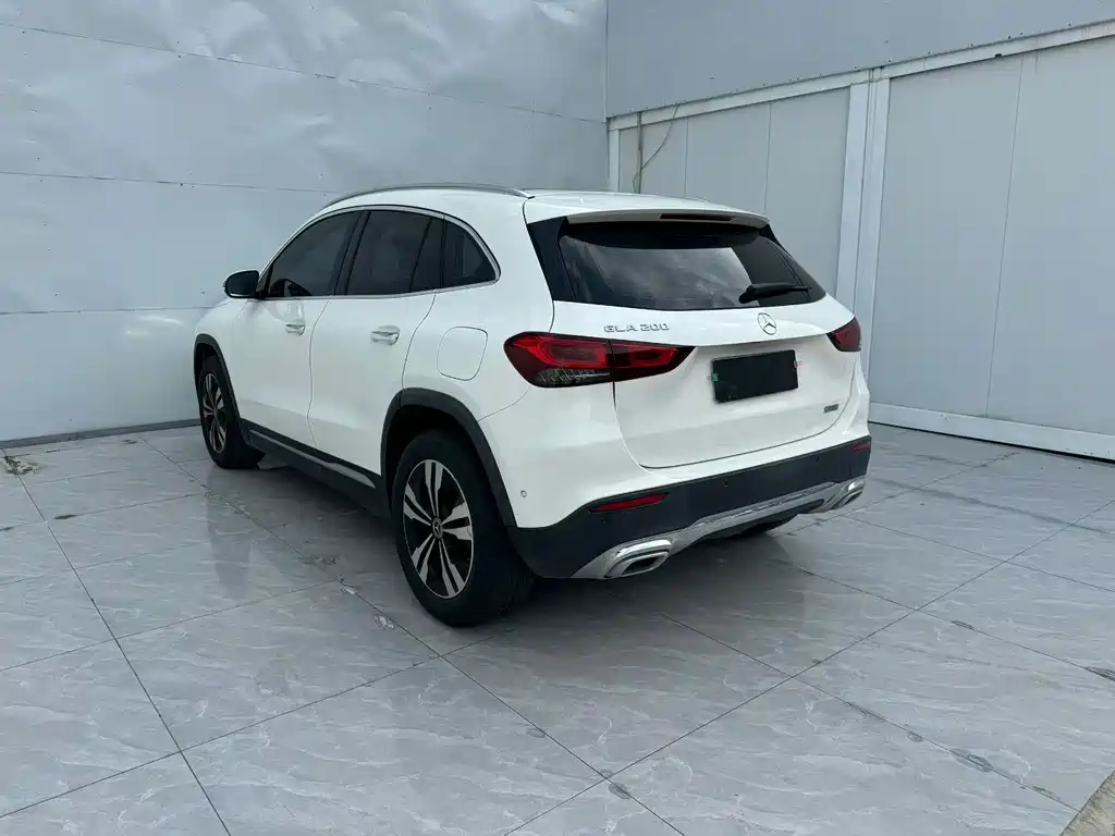 Mercedes-Benz GLA 2020 GLA 200 купить на сайте DeffCars