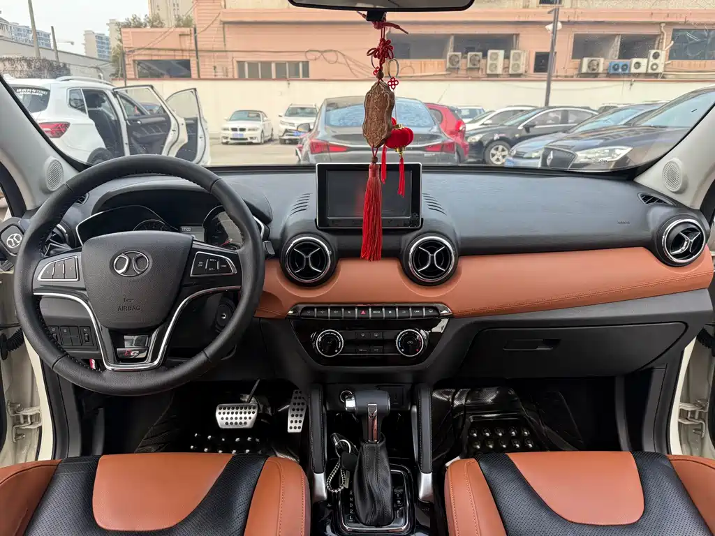 Saab X35 2016 1.5L automatic luxury version купить на сайте DeffCars