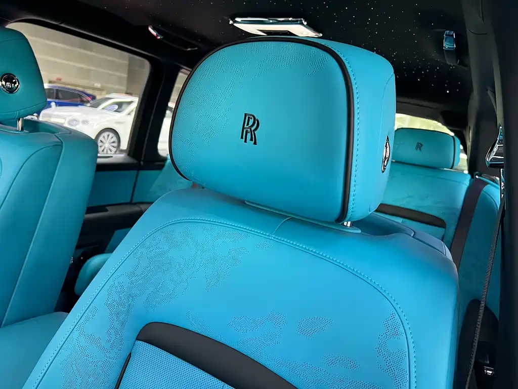 Cullinan 2024 Black Badge купить на сайте DeffCars