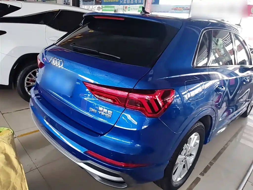 Audi Q3 2019 35 TFSI aggressive and dynamic купить на сайте DeffCars
