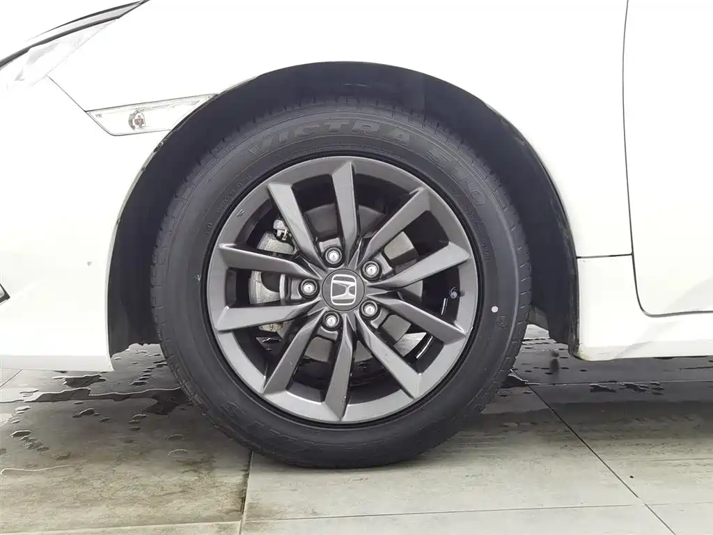 Civic 2019 180TURBO CVT Sports Edition National VI купить на сайте DeffCars
