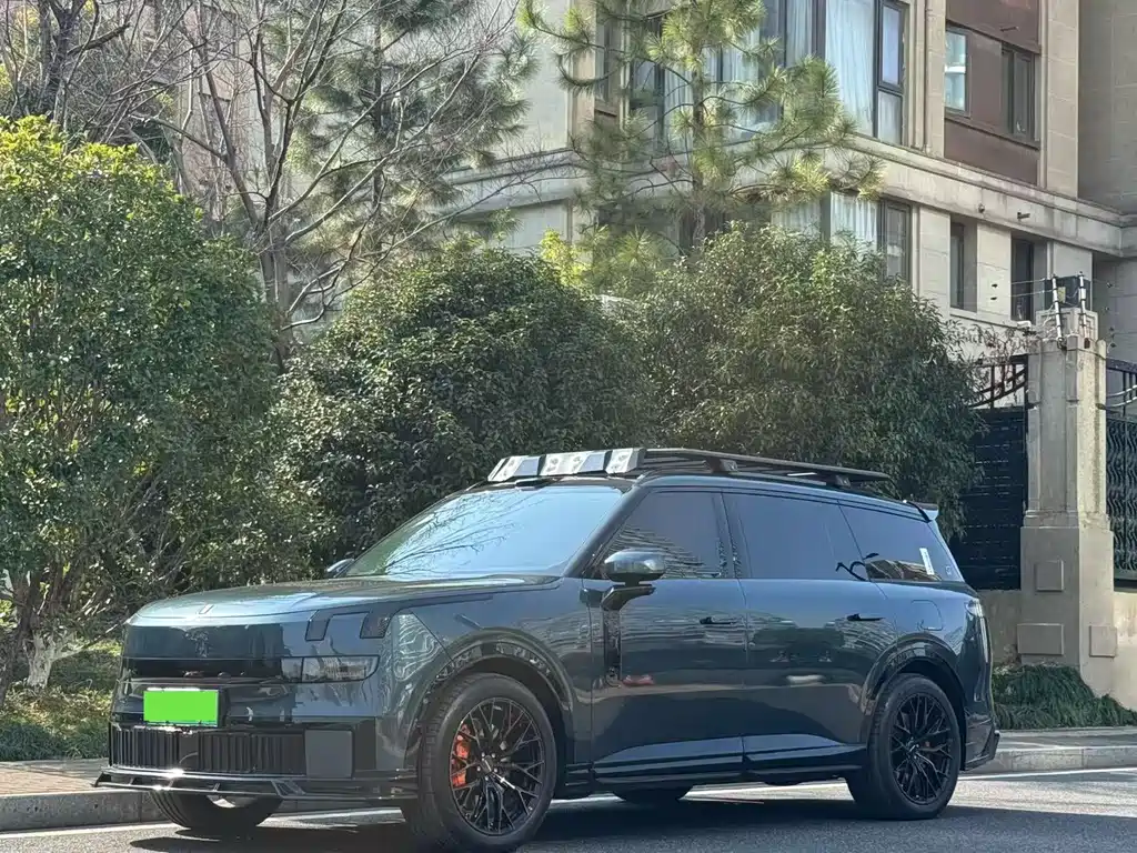 Lynk & Co 900 2025 2.0T Discovery Edition купить на сайте DeffCars