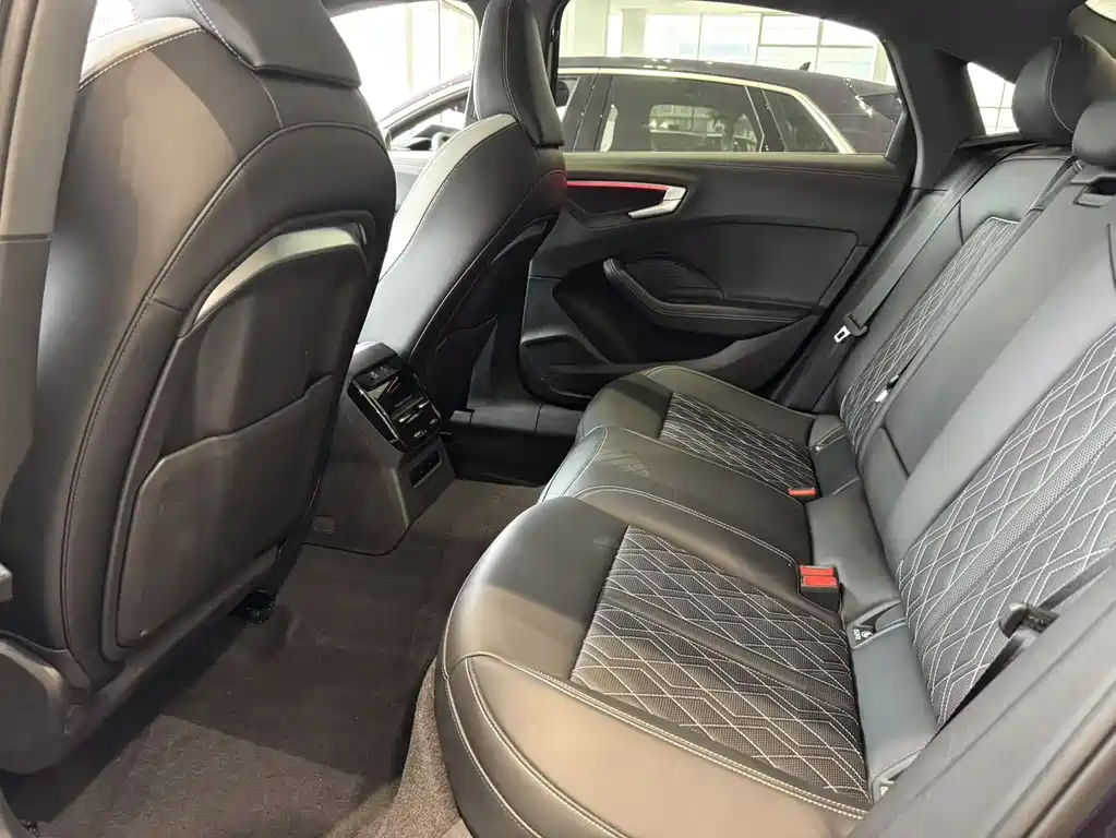 Audi A5L 2026 2.0T Sports Edition Plus купить на сайте DeffCars