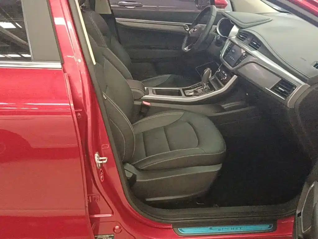 Emgrand GS 2019 1.4T CVT купить на сайте DeffCars