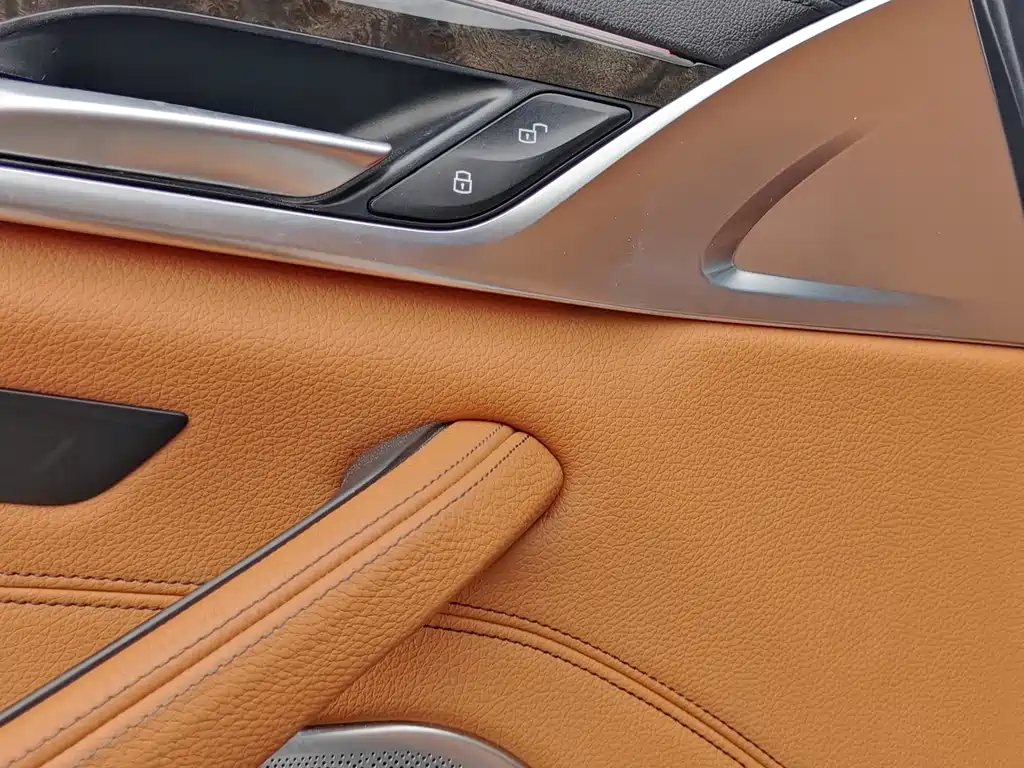 BMW 5 Series 2018 facelift 530Li leading M sports package купить на сайте DeffCars