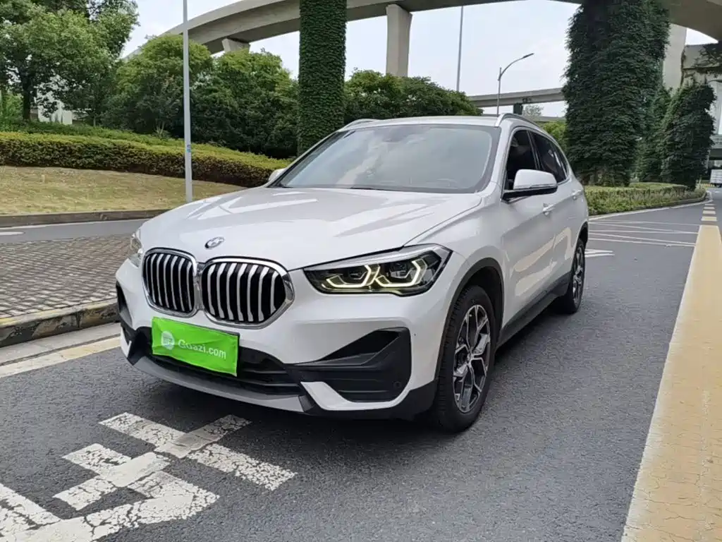 BMW X1 2022 sDrive25Li Leading Model купить на сайте DeffCars