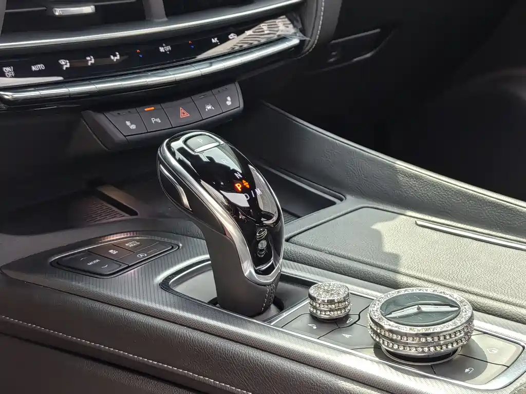 Cadillac CT5 2024 28T Luxury Pro купить на сайте DeffCars