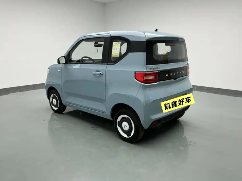 Hongguang MINIEV 2022 Relaxed Lithium Iron Phosphate купить на сайте DeffCars