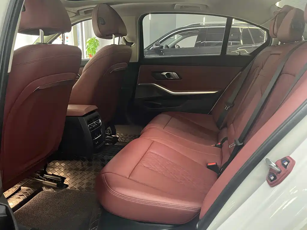 BMW 3 Series 2023 320Li M Sports Package купить на сайте DeffCars