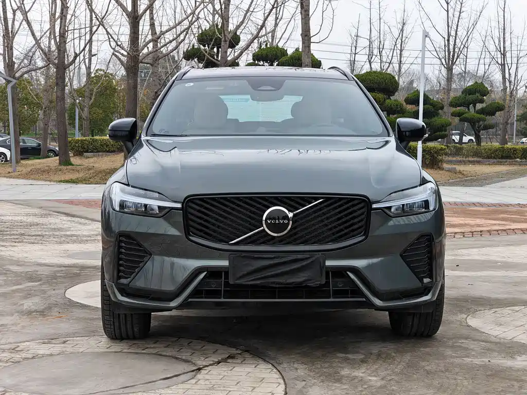 Volvo XC60 2026 B5 four-wheel drive Zhiyuan Sports Edition купить на сайте DeffCars