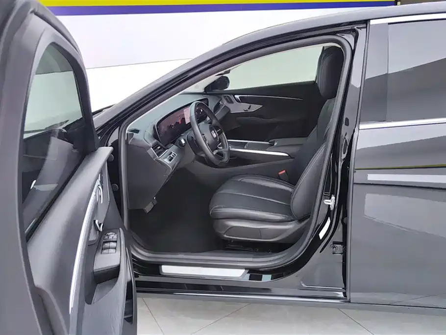 LaCrosse 2023 28T Yuezun Edition купить на сайте DeffCars