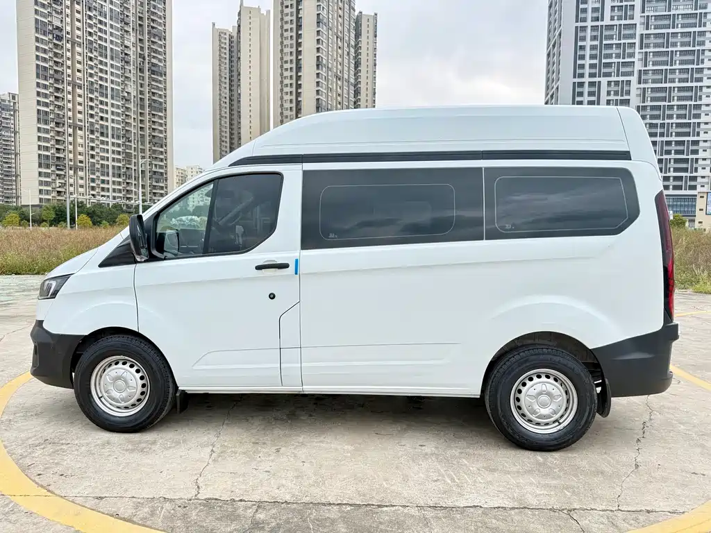 Transit 2023 2.0T diesel manual multi-functional commercial vehicle short-axle mid-roof 5/6 seats купить на сайте DeffCars