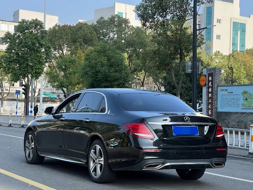 Mercedes-Benz E-Class 2017 E 200 L Sports 4MATIC купить на сайте DeffCars