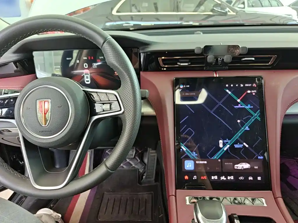 Hongqi H5 2024 2.0T Automatic Zhilianqichang Edition купить на сайте DeffCars