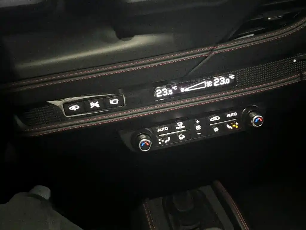 Ferrari F8 2019 Tributo 3.9T V8 купить на сайте DeffCars