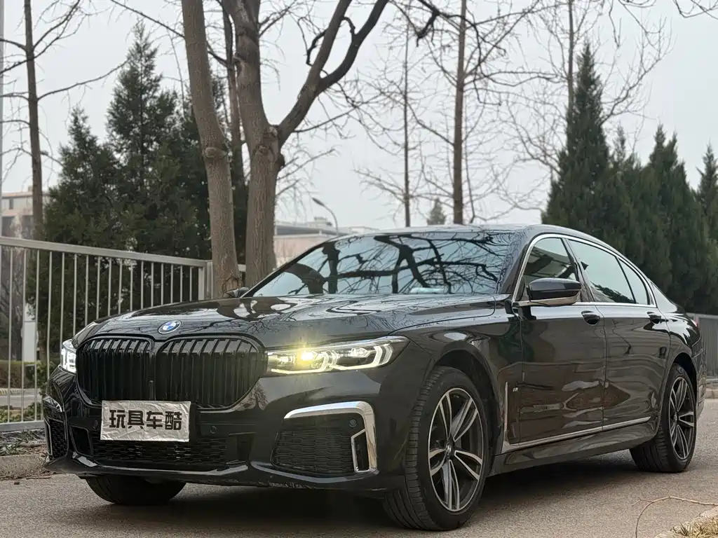 BMW 7 Series 2021 730Li M Sports Package купить на сайте DeffCars
