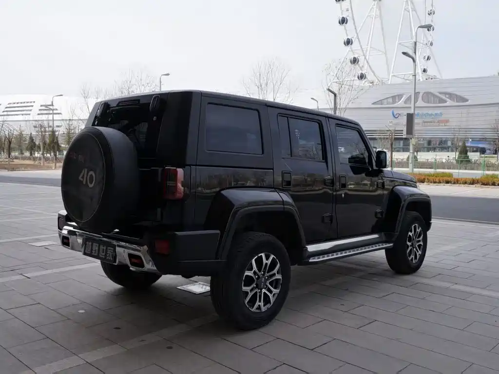 Beijing off-road BJ40 2020 2.0T automatic four-wheel drive city hunter version supreme type купить на сайте DeffCars