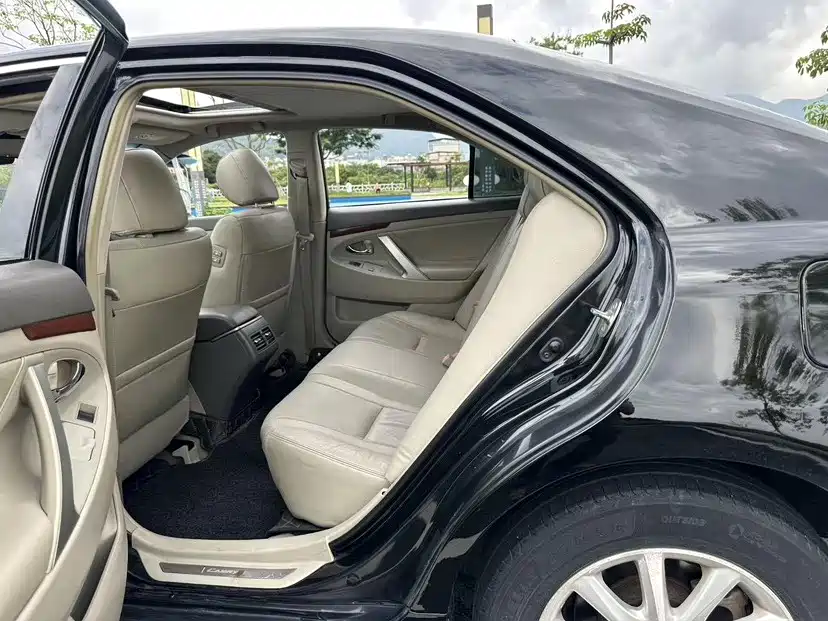 Camry 2013 200G Classic Deluxe Edition купить на сайте DeffCars