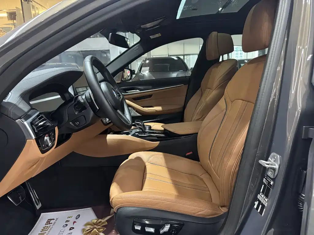 BMW 5 Series Imported 2022 Facelift 2 540i Fashion Edition M Sports Package купить на сайте DeffCars