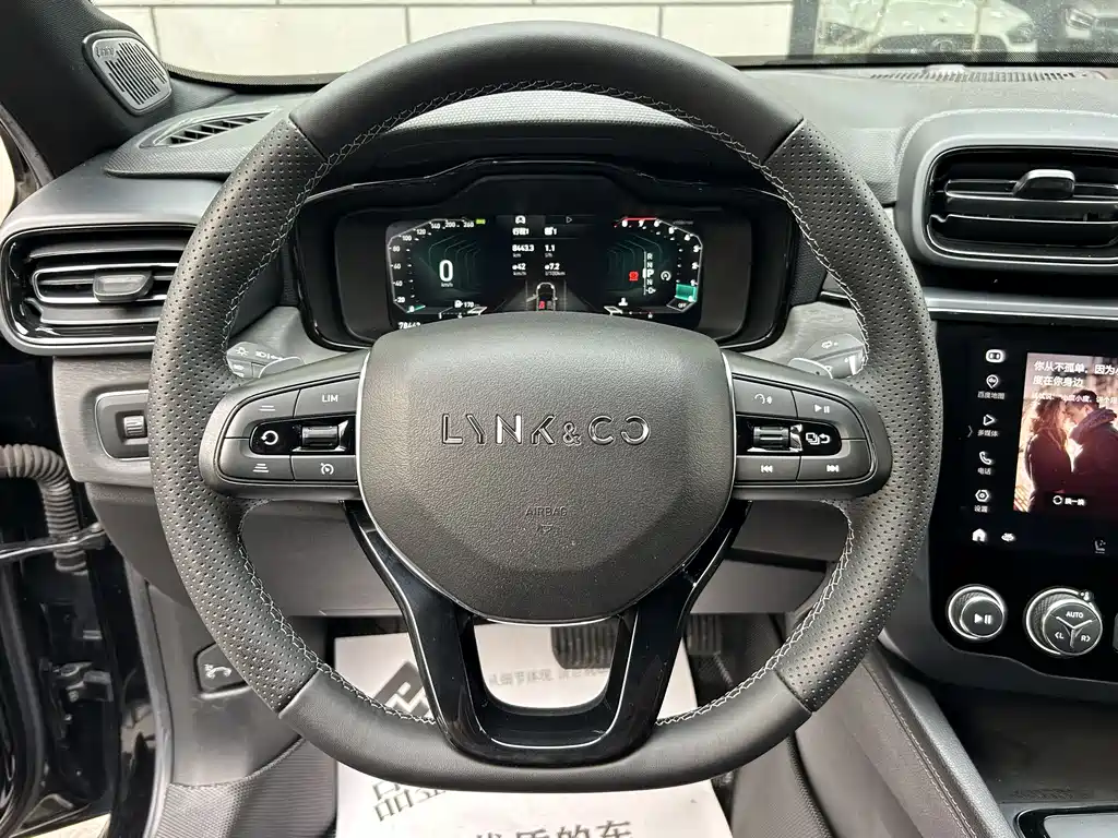 Lynk & Co 03 2021 2.0TD Automatic Champion Edition купить на сайте DeffCars