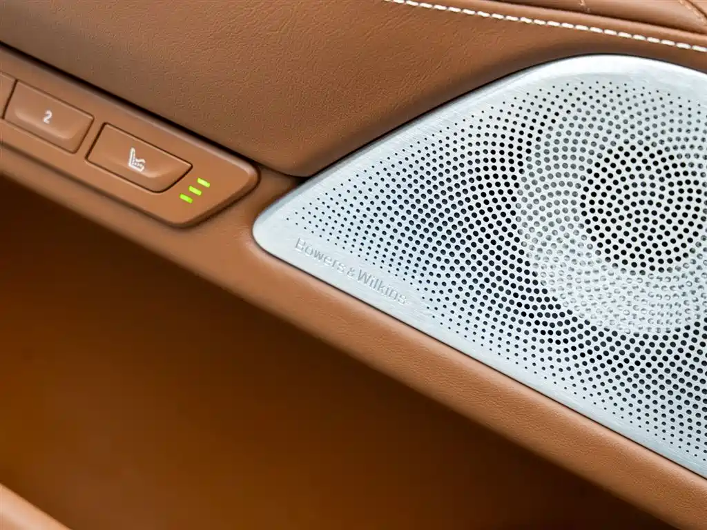 BMW 7 Series 2019 facelift M760Li xDrive V12 Sports Package купить на сайте DeffCars