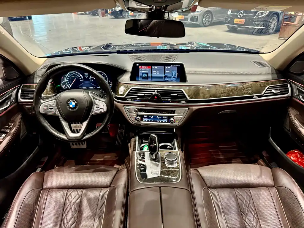 BMW 7 Series 2018 730Li Exclusive Excellence Package купить на сайте DeffCars