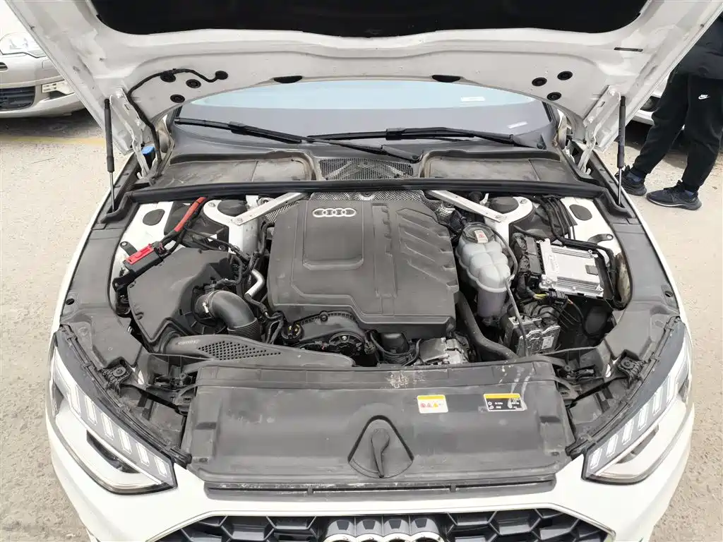 Audi A4L 2024 40 TFSI Fashionable and Dynamic купить на сайте DeffCars