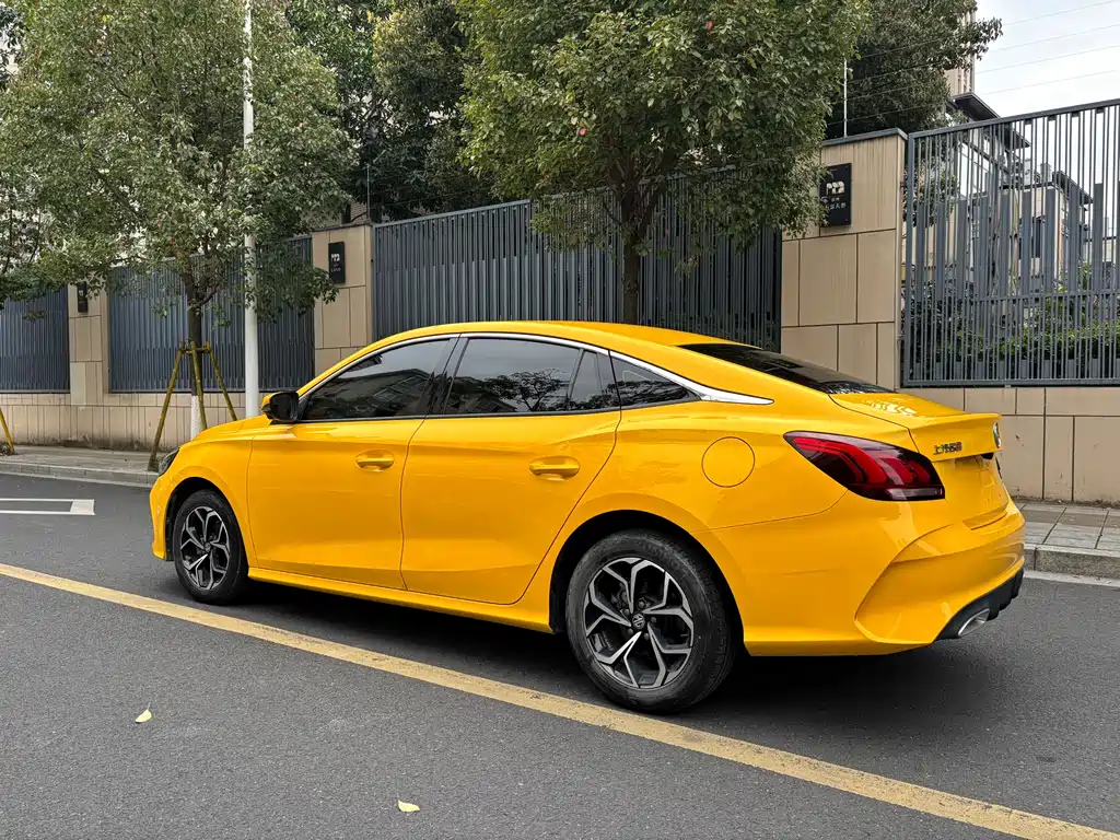 MG5 2022 180DVVT CVT Youth Deluxe Edition купить на сайте DeffCars