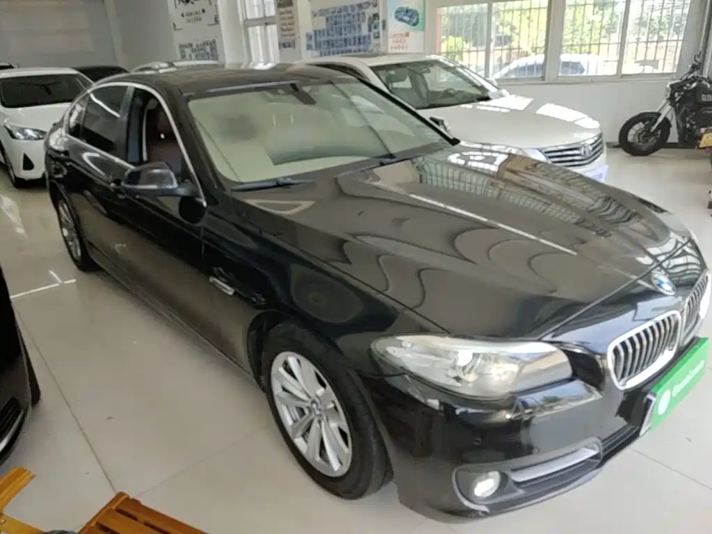 BMW 5 Series 2014 520Li Classic купить на сайте DeffCars