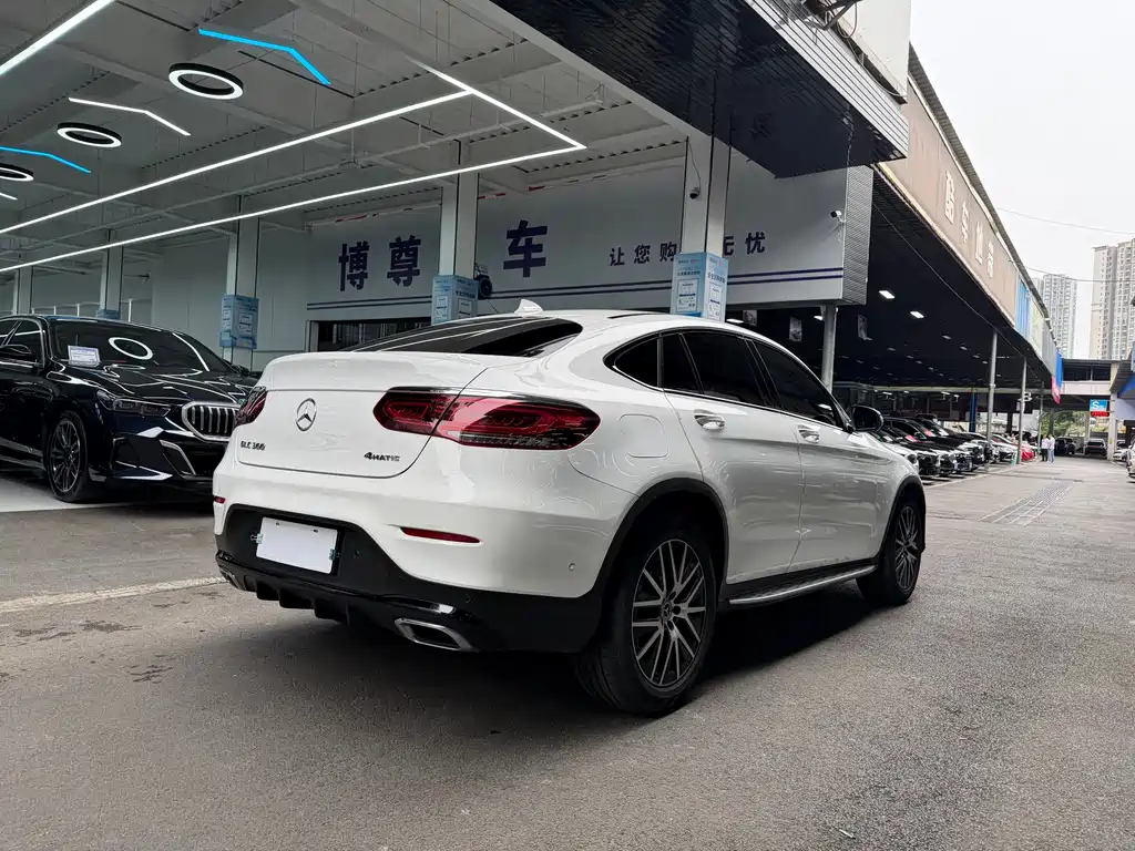 Mercedes-Benz GLC Coupe 2020 GLC 300 4MATIC Coupe SUV купить на сайте DeffCars