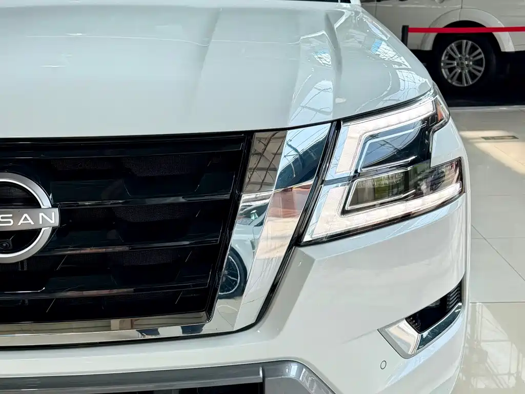 Patrol 2023 ARMADA 5.6L Armada Platinum Edition купить на сайте DeffCars