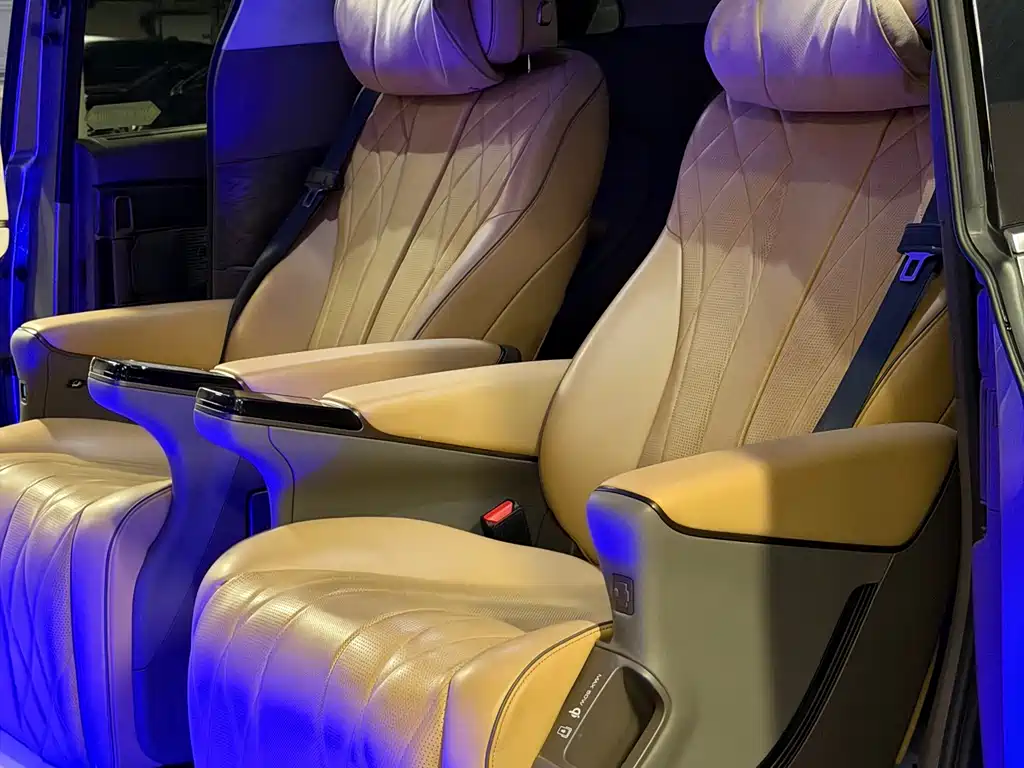 Denza D9 2022 DM-i 1040 Premium Type купить на сайте DeffCars