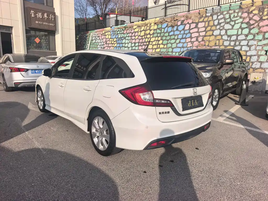 Jade 2016 1.8L automatic comfort elite version 5 seats купить на сайте DeffCars